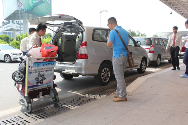 Taxi trọn gói Xuân Cảnh đi sân bay Phù Cát