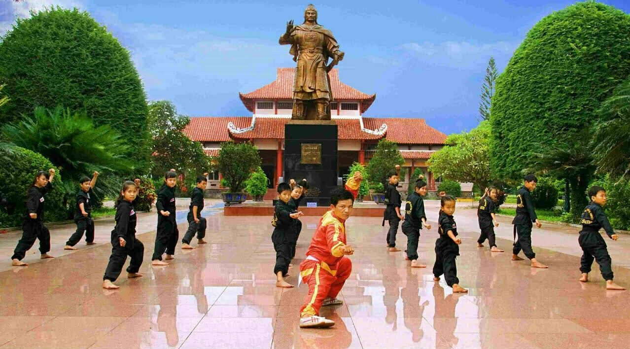 Taxi điện sân bay Phù Cát đi Phú Phong: Hành trình về miền đất võ Tây Sơn