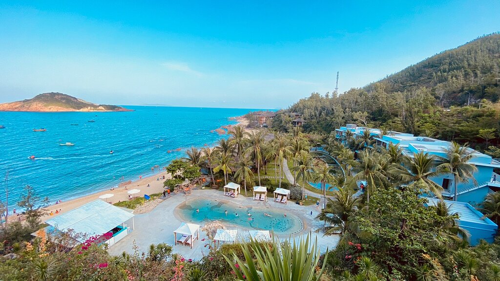 Taxi điện sân bay Phù Cát đi Casa Marina Resort Bãi Xếp: Giá cước hợp lý, chất lượng 5 sao