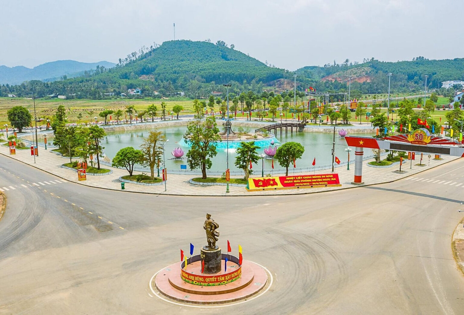 Taxi điện sân bay Phù Cát đi Hoài Ân: Về miền Trung Du của Bình Định (Gia Lai mới)